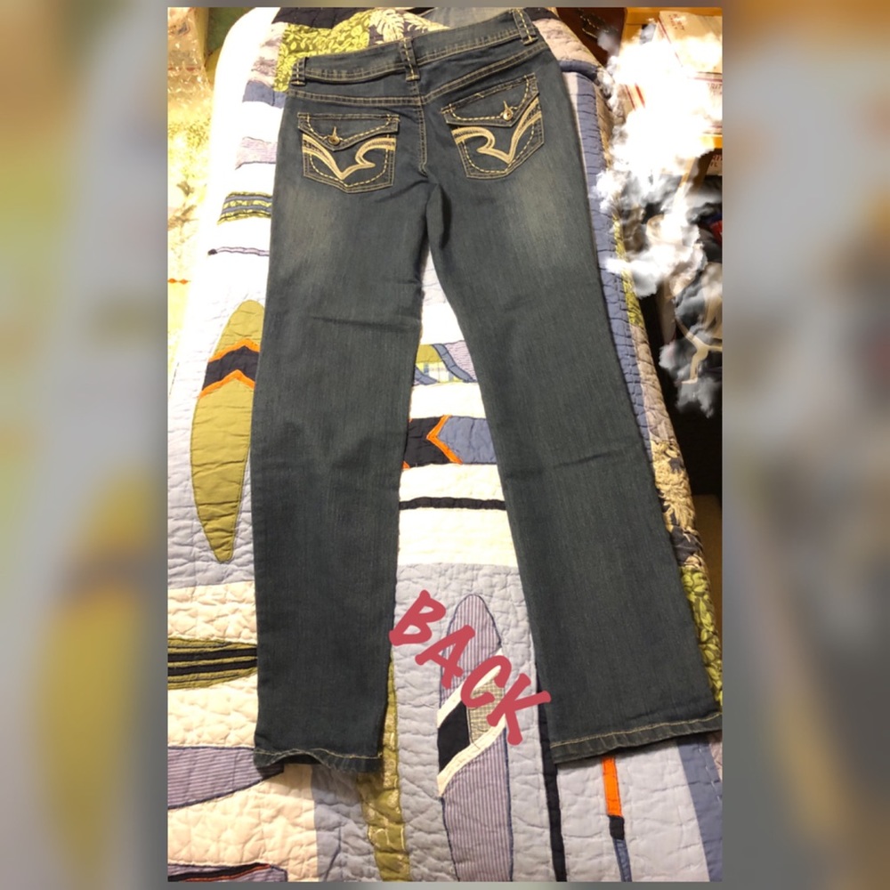 Gently used jeans - regular fit skinny legs